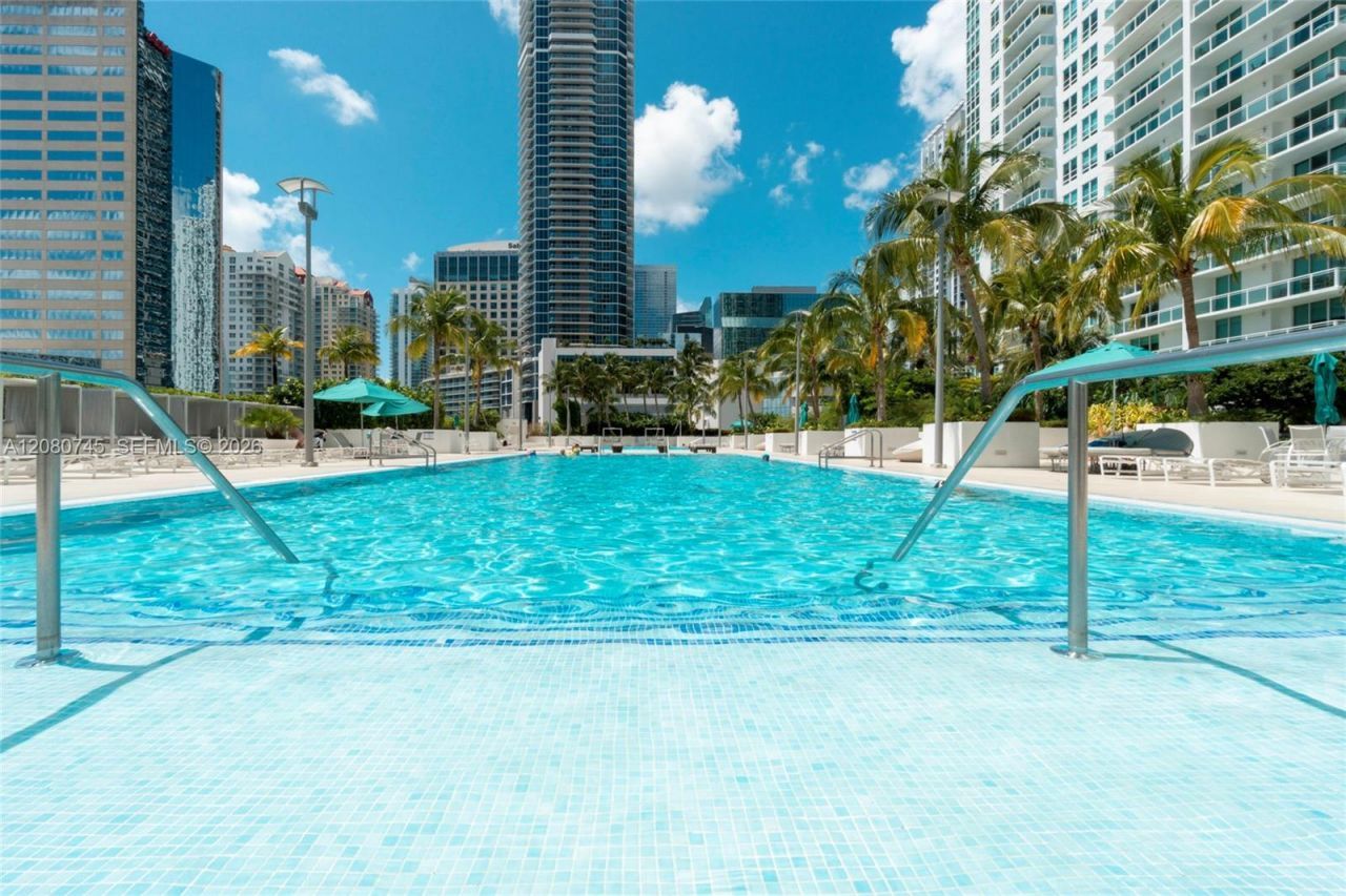951 Brickell Ave , Unit 2407, Miami, FL 33131 Photo