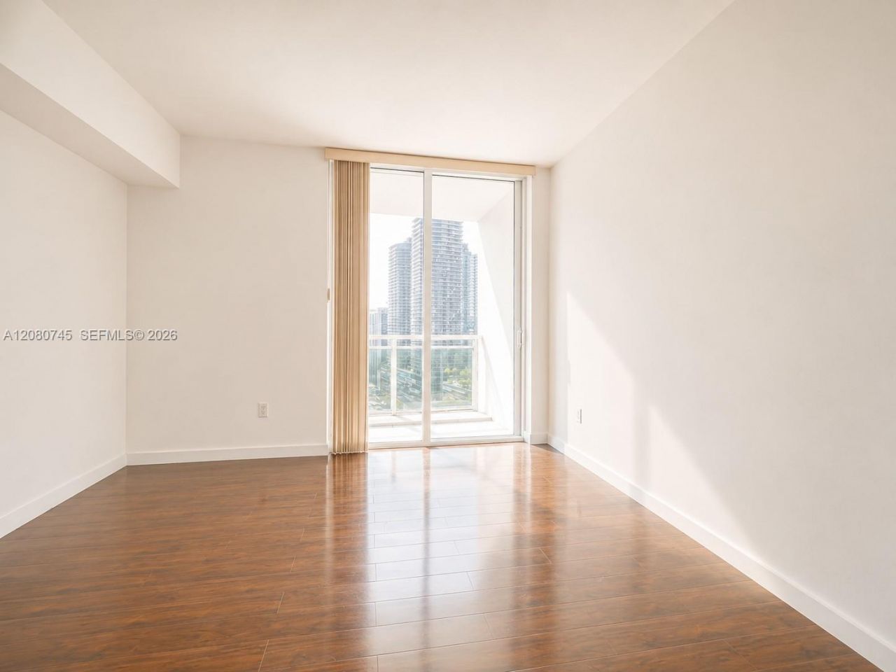 951 Brickell Ave , Unit 2407, Miami, FL 33131 Photo