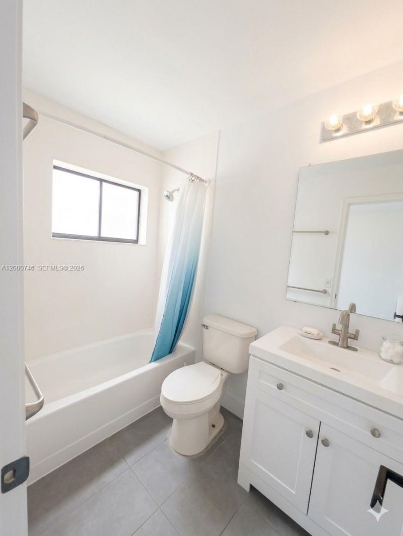 1311 SW 124th Ct , Unit 17-E, Miami, FL 33184 Photo