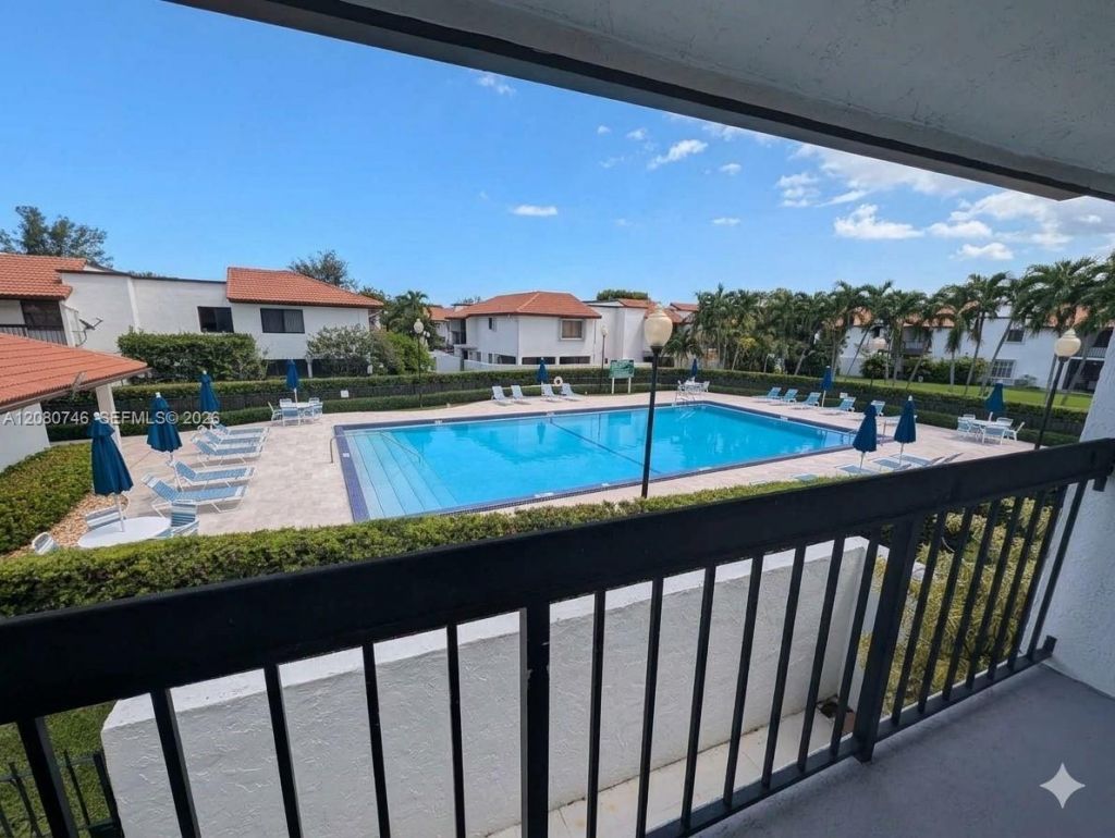 1311 SW 124th Ct , Unit 17-E, Miami, FL 33184 Photo
