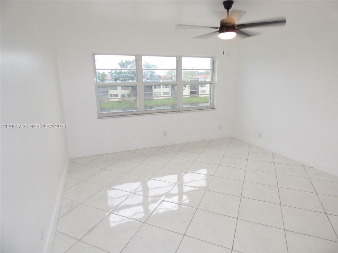 361 S Hollybrook Dr, Unit 302, Pembroke Pines, FL 33025 Photo