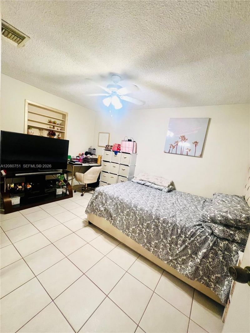 3851 SW 59th Ter, Davie, FL 33314 Photo
