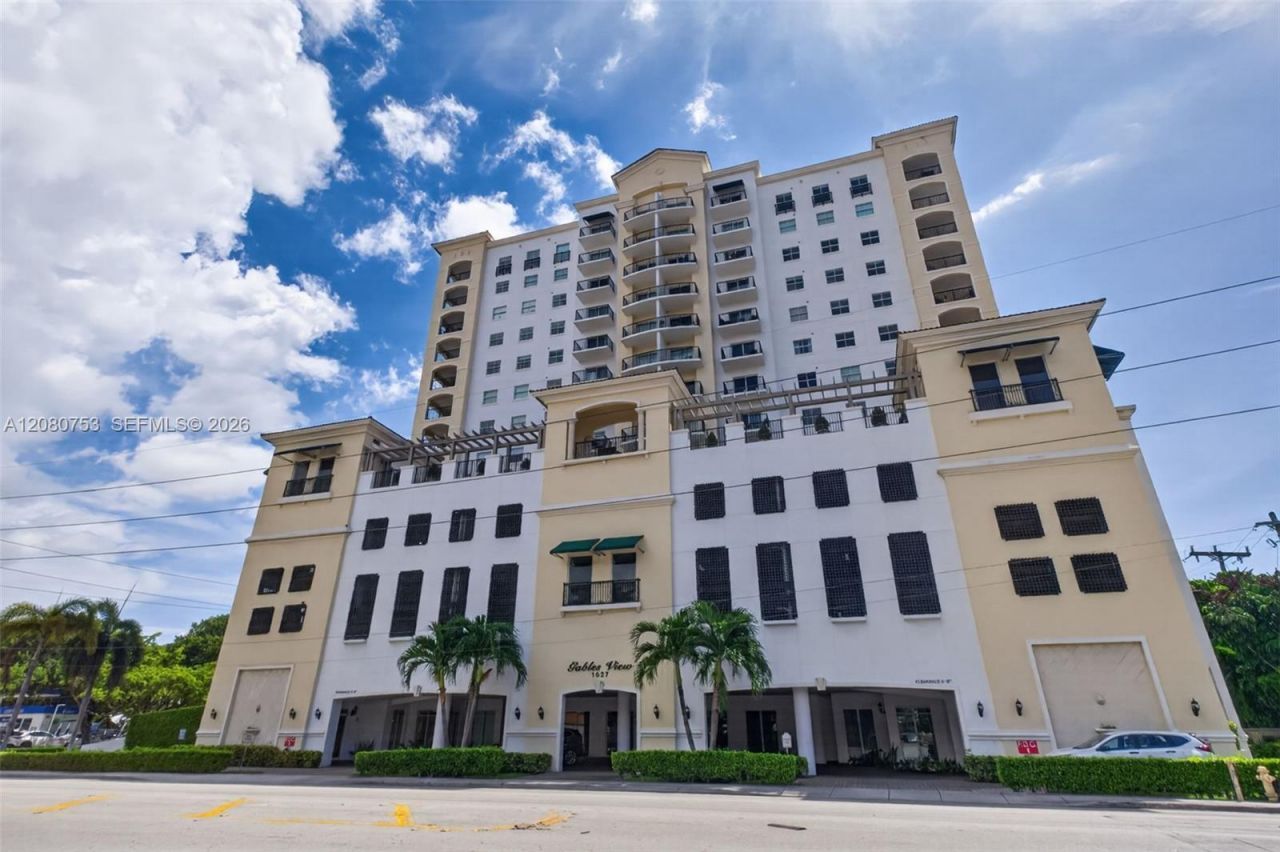 1627 SW 37th Ave, Unit 502, Miami, FL 33145 Photo