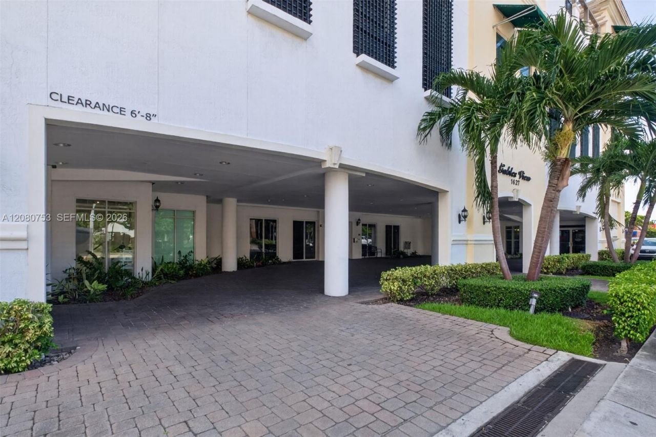 1627 SW 37th Ave, Unit 502, Miami, FL 33145 Photo