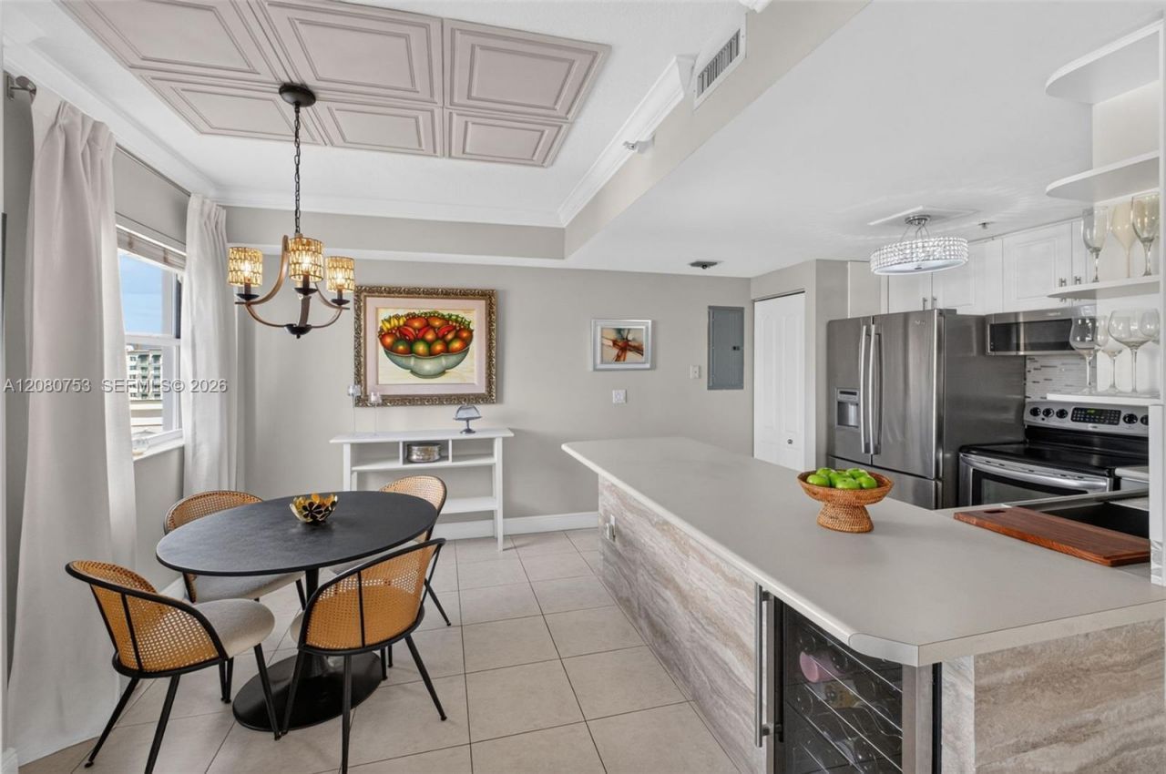 1627 SW 37th Ave, Unit 502, Miami, FL 33145 Photo
