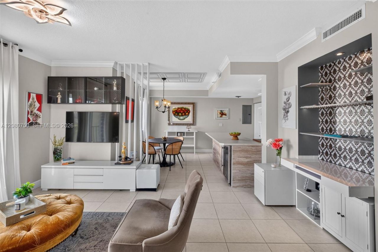 1627 SW 37th Ave, Unit 502, Miami, FL 33145 Photo