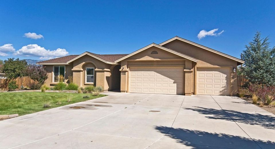 1306 Kim Place, Minden, NV 89423 Photo