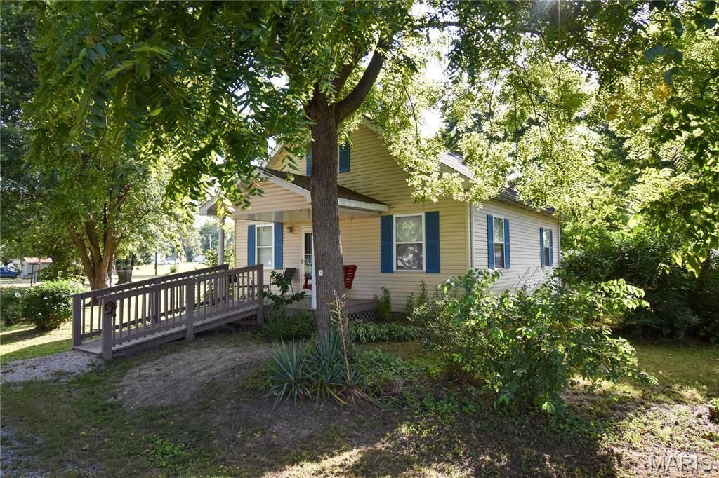 101 Mor Street , Wilsonville, IL 62093 Main Photo