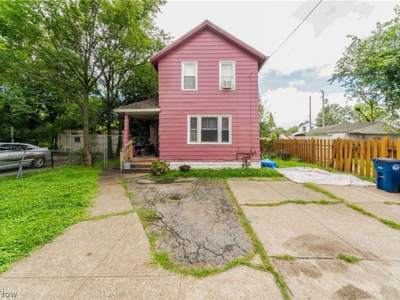 7426 Spafford Road, Cleveland, OH 44105 Photo 1