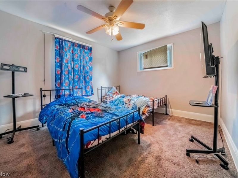 7426 Spafford Road, Cleveland, OH 44105 Photo 20
