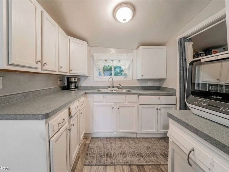 7426 Spafford Road, Cleveland, OH 44105 Photo 35