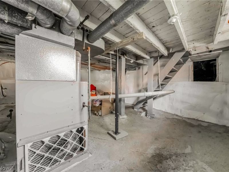 7426 Spafford Road, Cleveland, OH 44105 Photo 47