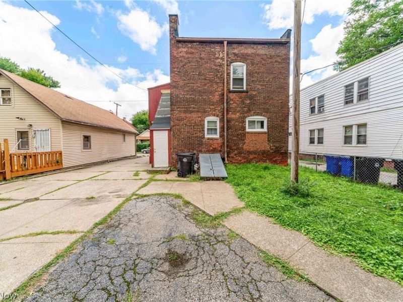 7426 Spafford Road, Cleveland, OH 44105 Photo 8