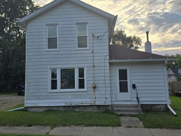 611 N M.L.K. Jr Drive, Jackson, MI 49201