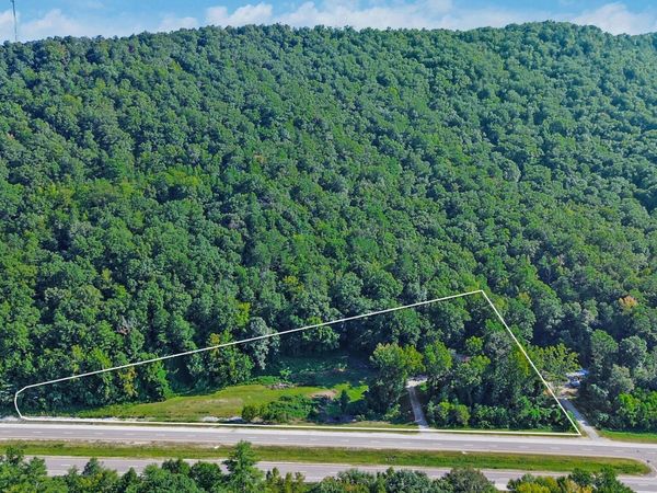 592 Morgan Co Hwy, Harriman, TN 37748