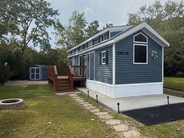 35 Dinosaur Road, Wilmington, IL 60481