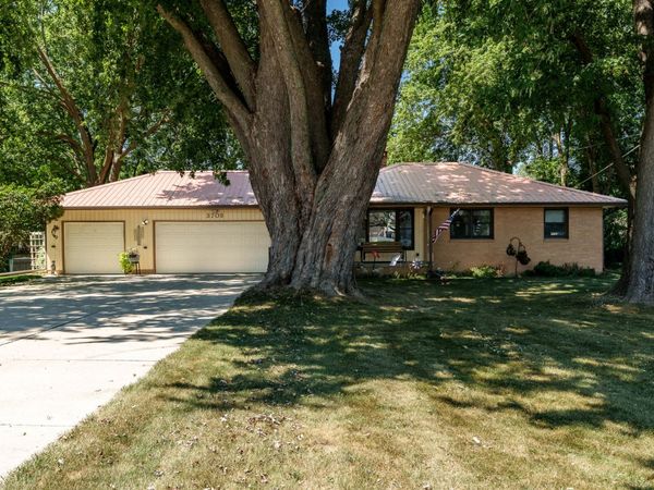 3709 Renfro Road , Cherry Valley, IL 61016