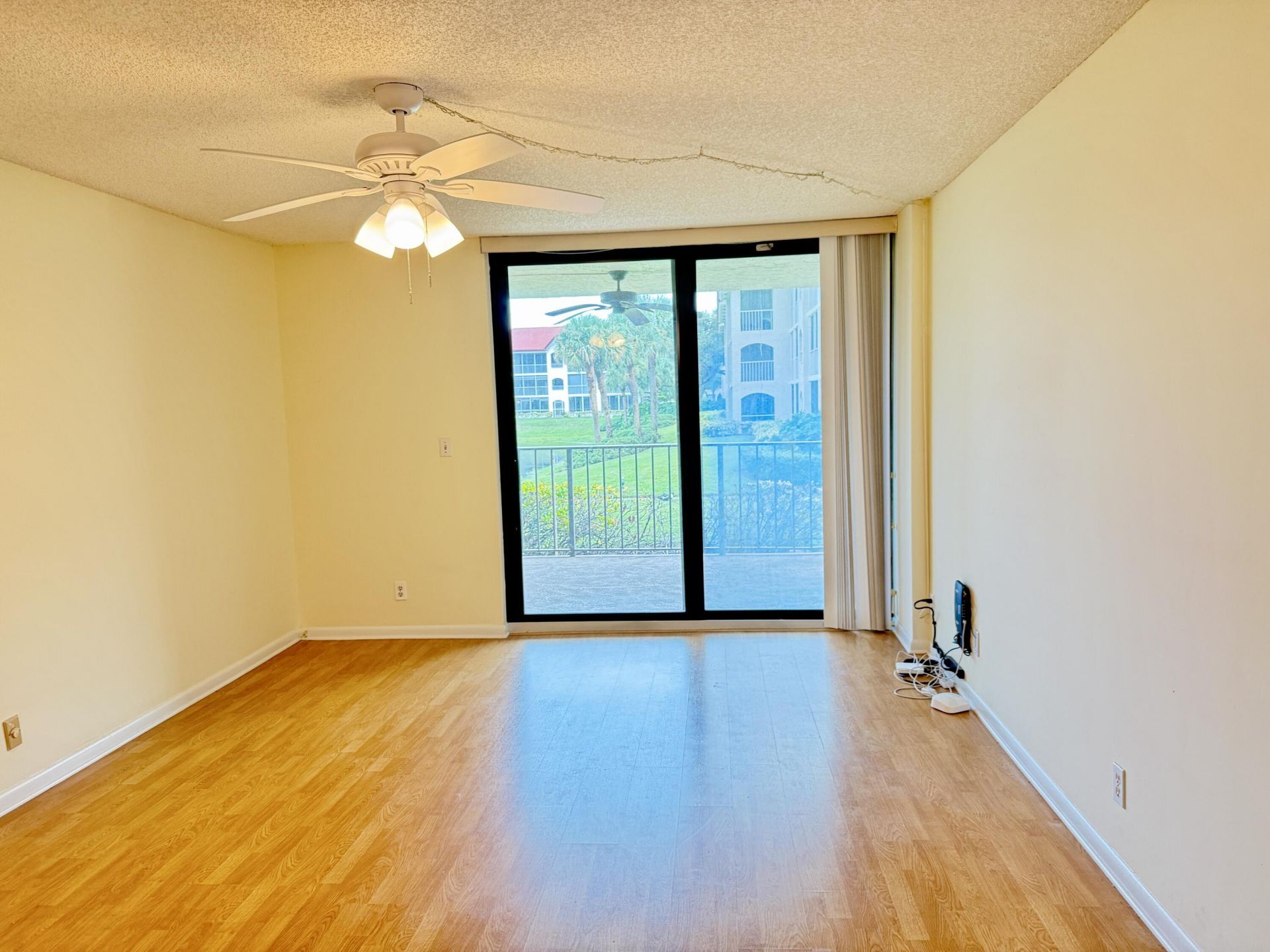 7030 Half Moon Circle, Unit 121, Hypoluxo, FL 33462 Photo