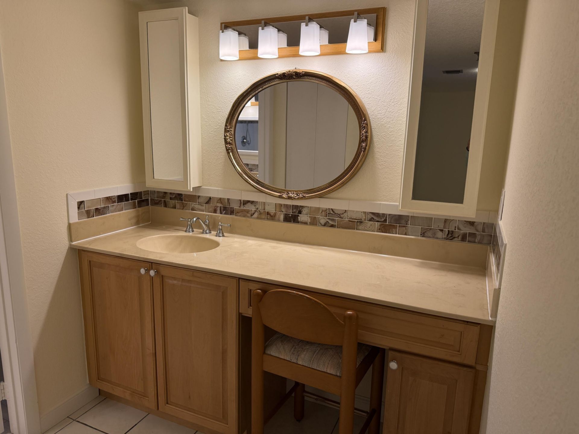 7030 Half Moon Circle, Unit 121, Hypoluxo, FL 33462 Photo