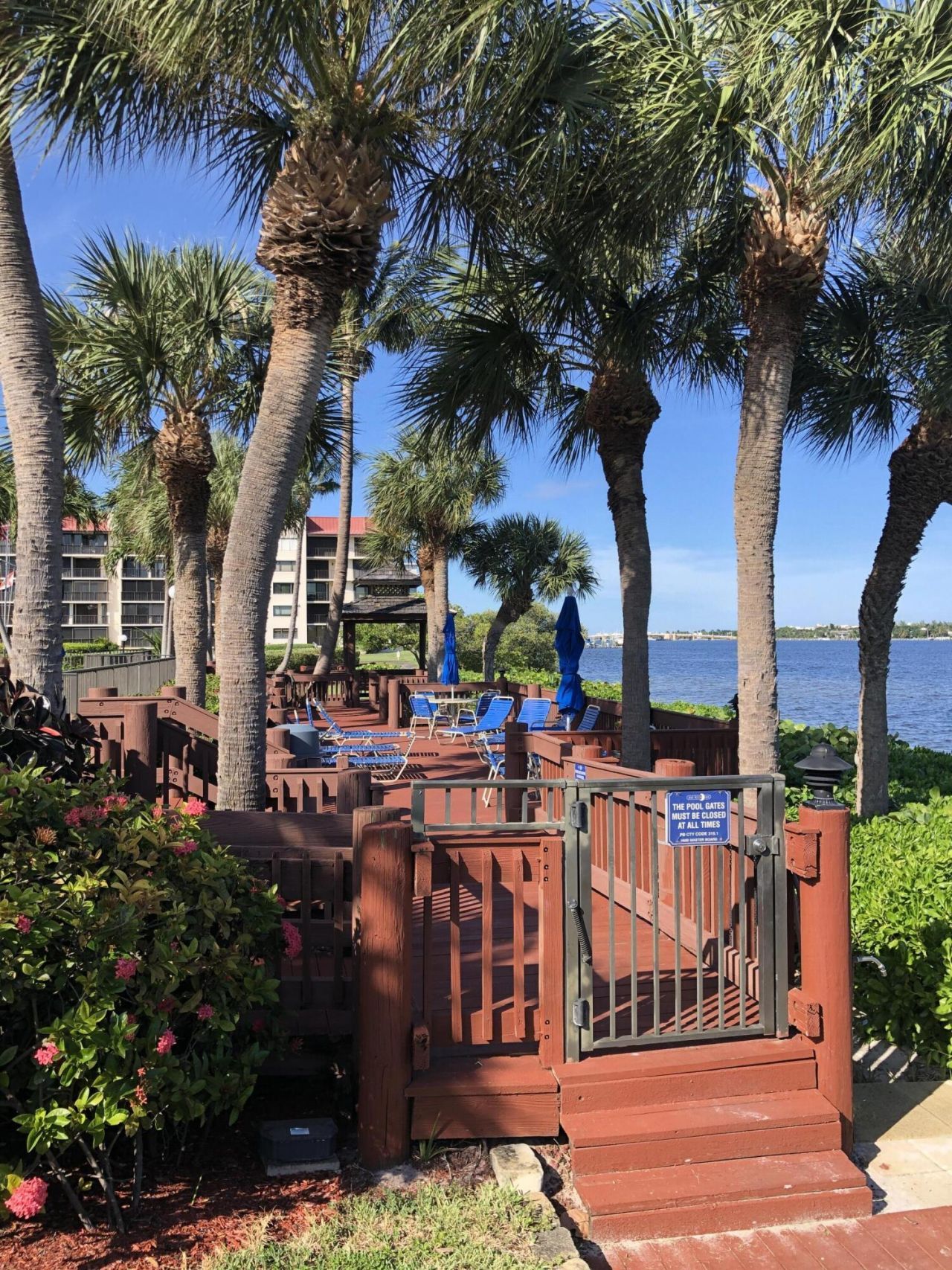 7030 Half Moon Circle, Unit 121, Hypoluxo, FL 33462 Photo