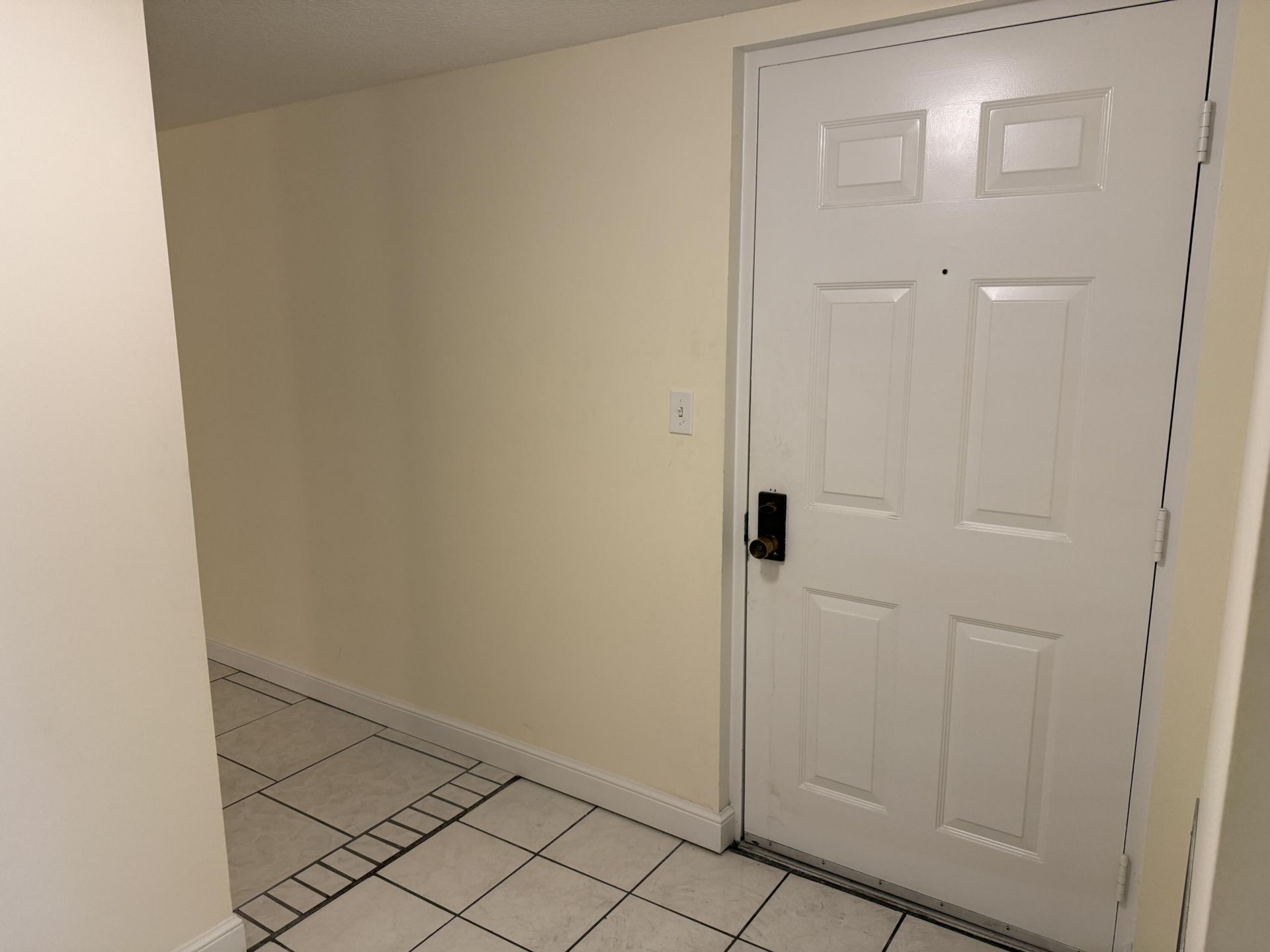 7030 Half Moon Circle, Unit 121, Hypoluxo, FL 33462 Photo