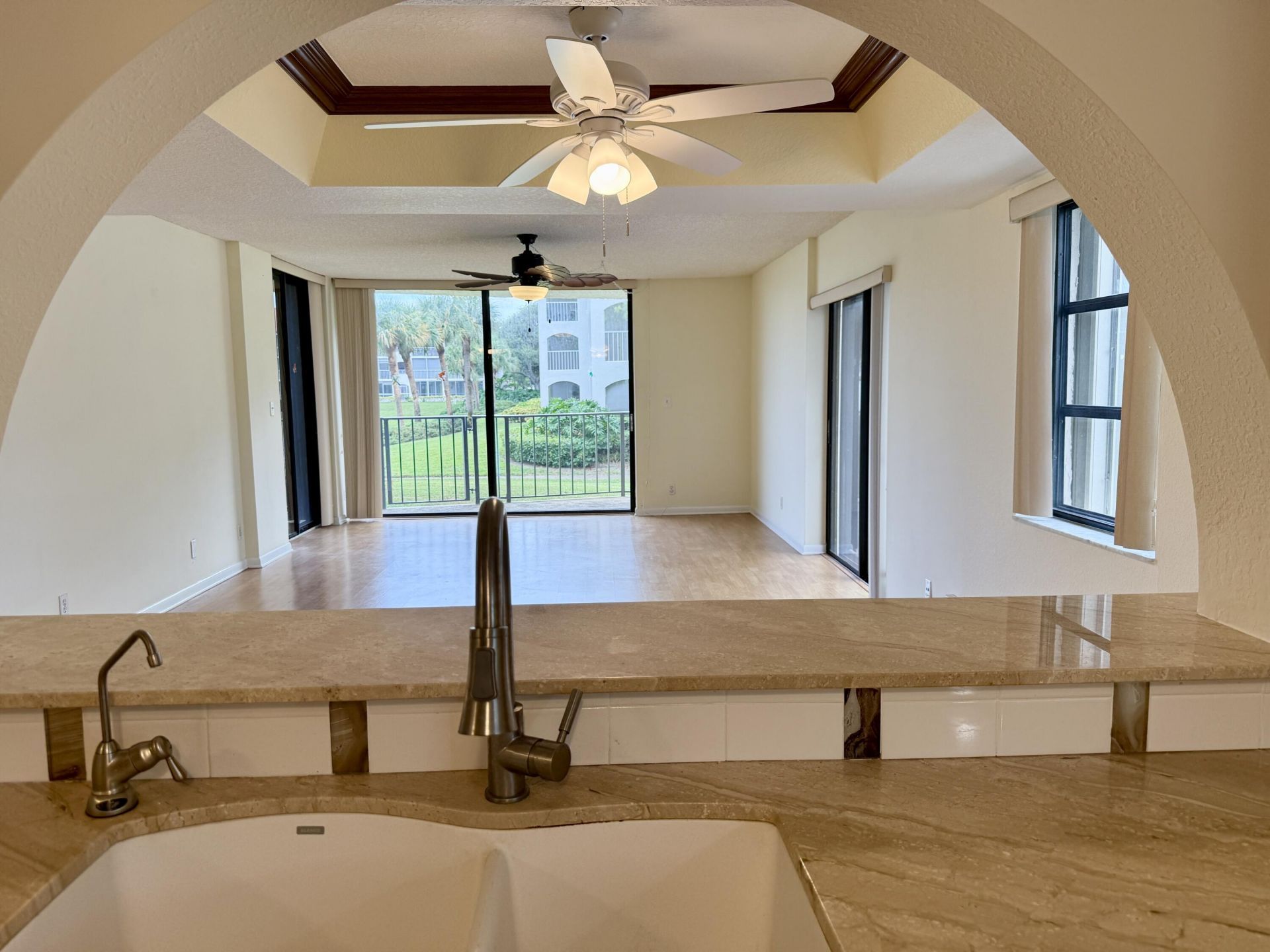 7030 Half Moon Circle, Unit 121, Hypoluxo, FL 33462 Photo