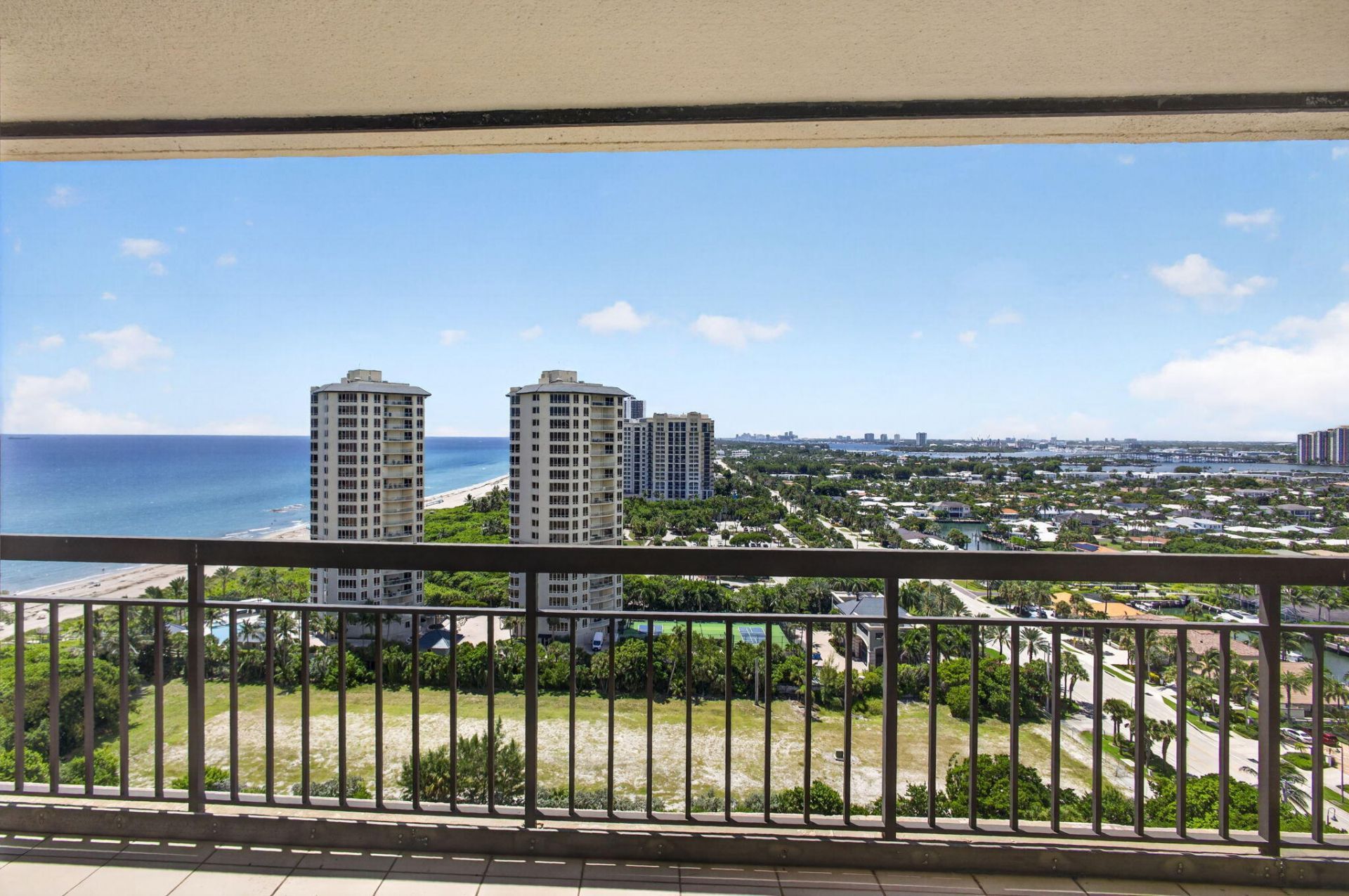 4100 N Ocean Drive, Unit 1904, Singer Island, FL 33404 Photo