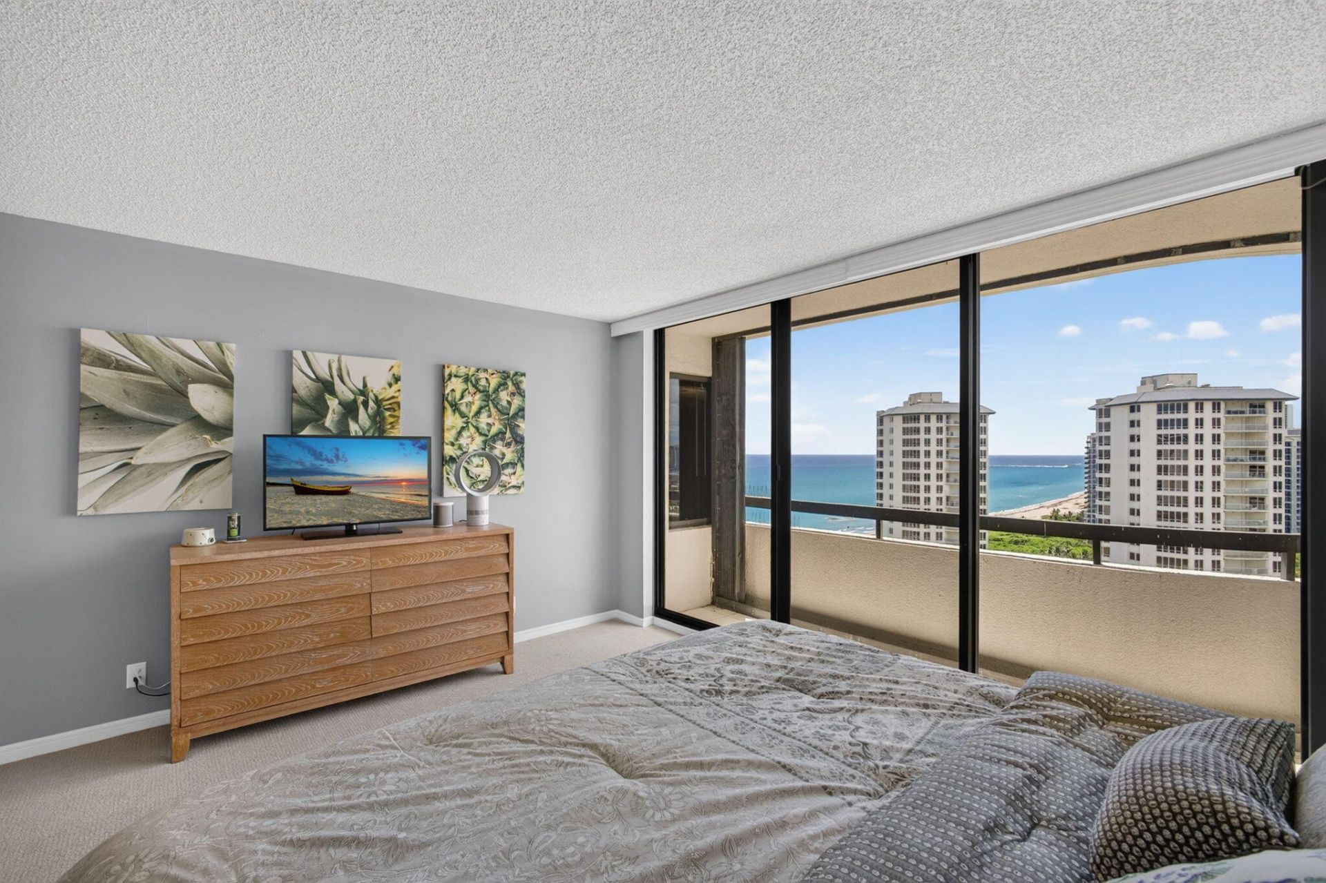 4100 N Ocean Drive, Unit 1904, Singer Island, FL 33404 Photo