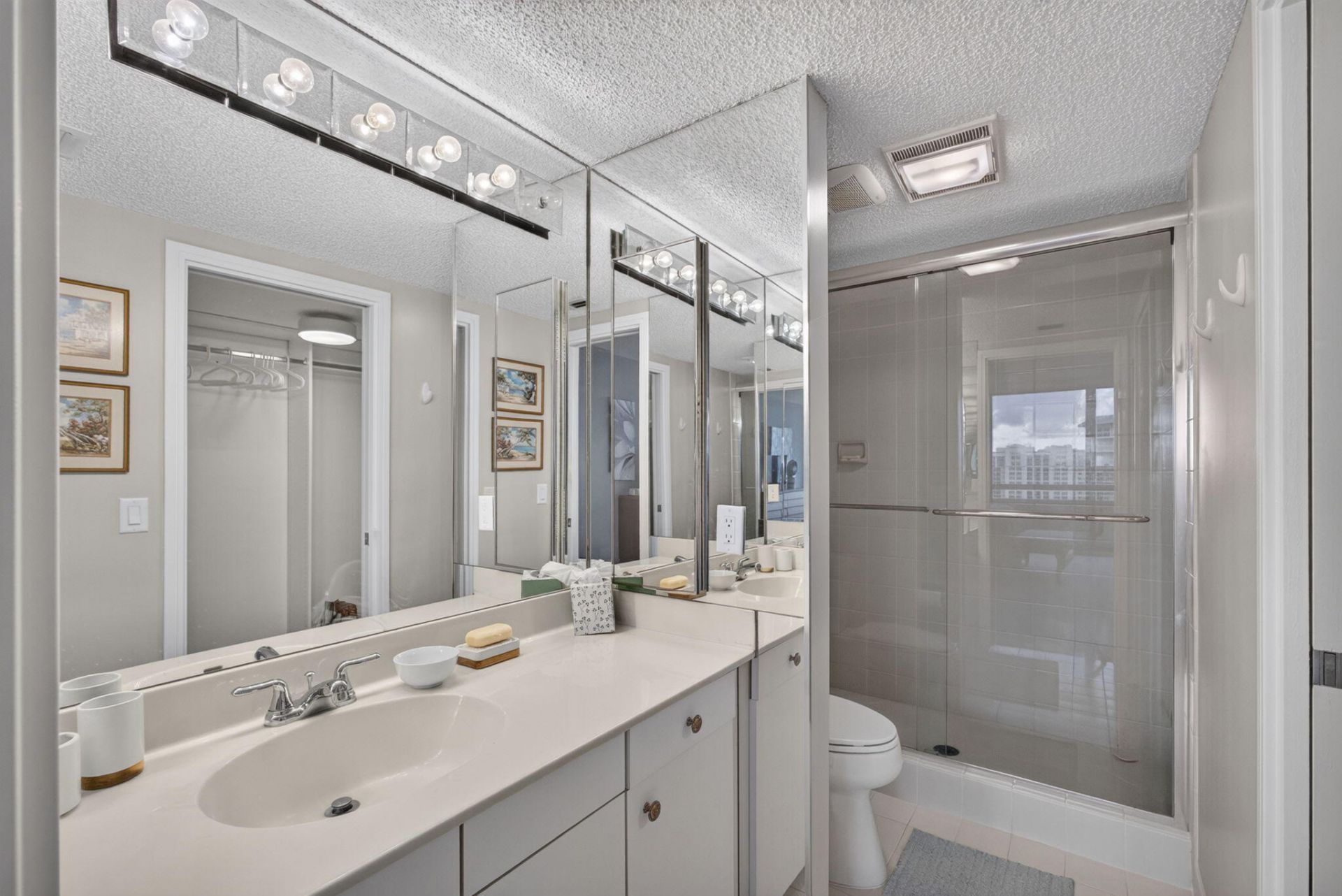 4100 N Ocean Drive, Unit 1904, Singer Island, FL 33404 Photo