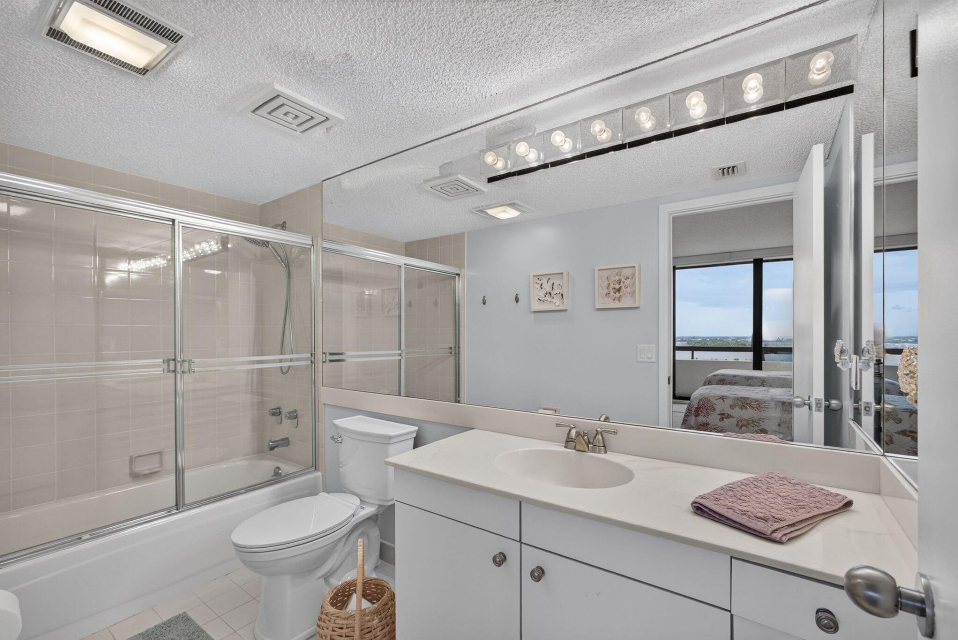4100 N Ocean Drive, Unit 1904, Singer Island, FL 33404 Photo