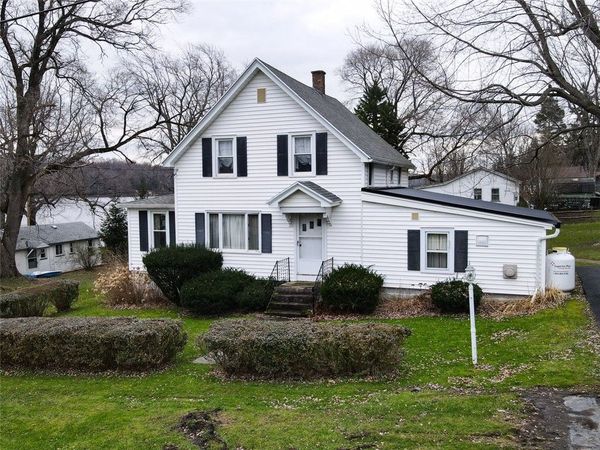 10303 Connecticut Avenue , Wolcott, NY 14590