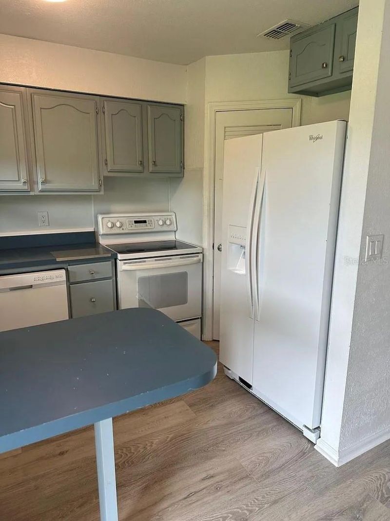 1920 E Edgewood Drive , Unit K9, Lakeland, FL 33803 Photo