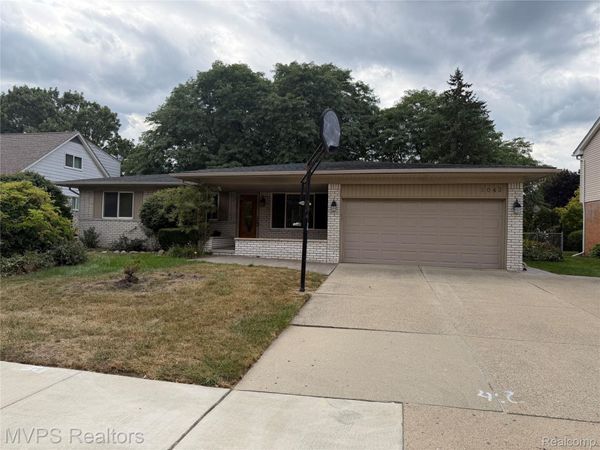 5043 Blair Drive , Troy, Mi 48085