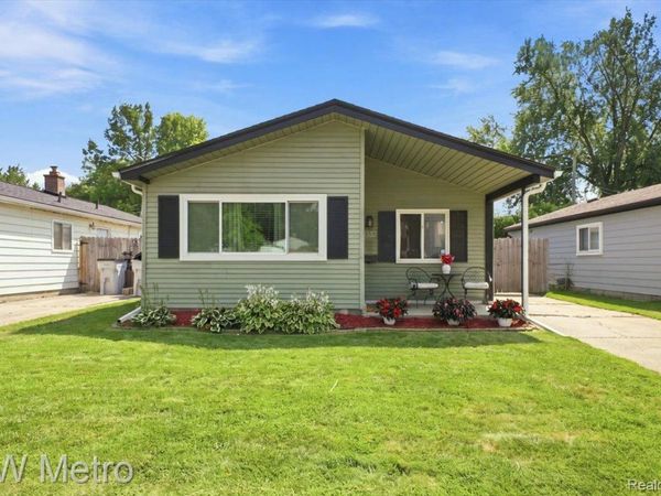 1762 E Granet Avenue , Hazel Park, Mi 48030