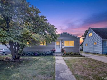 1287 Hunter Avenue, Ypsilanti Township, Mi 48198