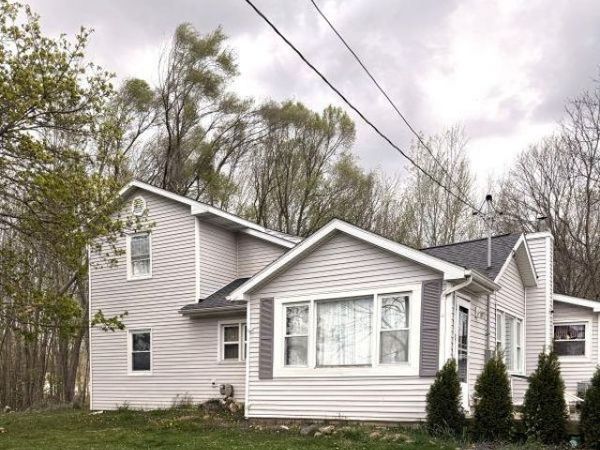 510 Maple Street, Leslie, Mi 49251