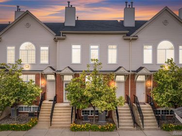30695 Ardmore Court , Novi, Mi 48377