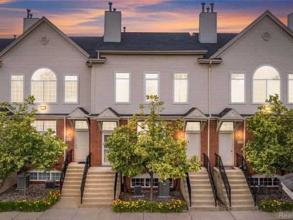 30695 Ardmore Court , Novi, Mi 48377