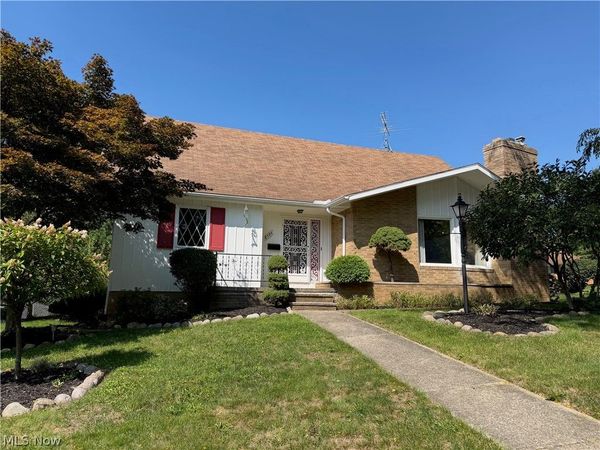 8595 Band Drive , Garfield Heights, OH 44125