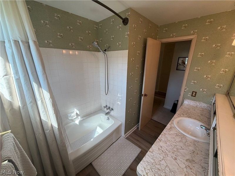 8595 Band Drive , Garfield Heights, OH 44125 Photo 16