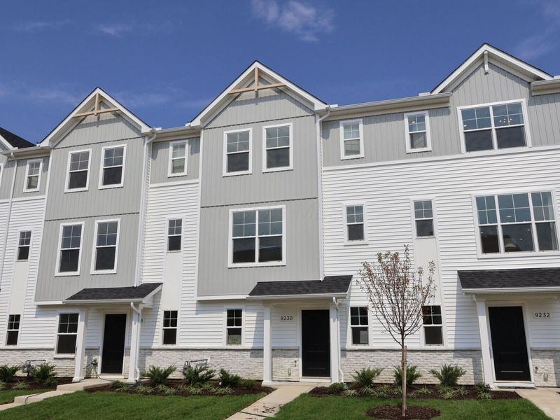 9230 Mount Drum Alley, Reynoldsburg, OH 43068 Photo 1
