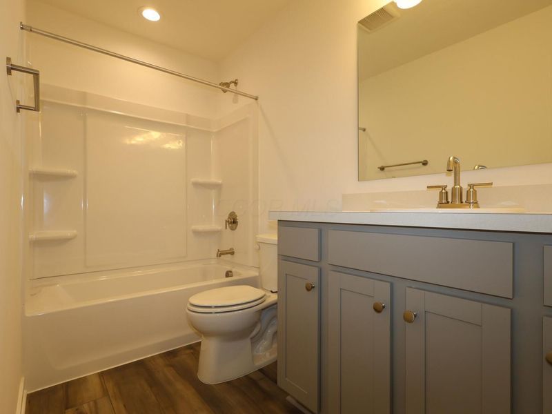 9230 Mount Drum Alley, Reynoldsburg, OH 43068 Photo 12