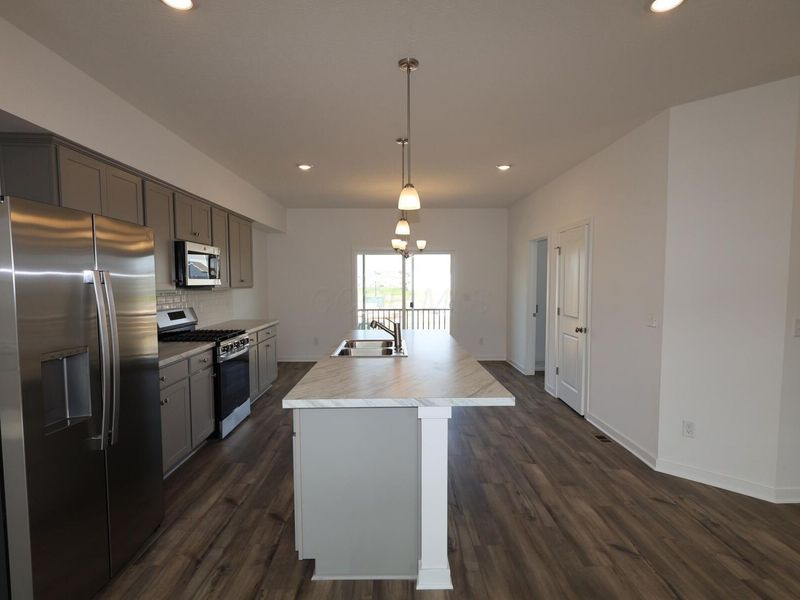 9230 Mount Drum Alley, Reynoldsburg, OH 43068 Photo 7