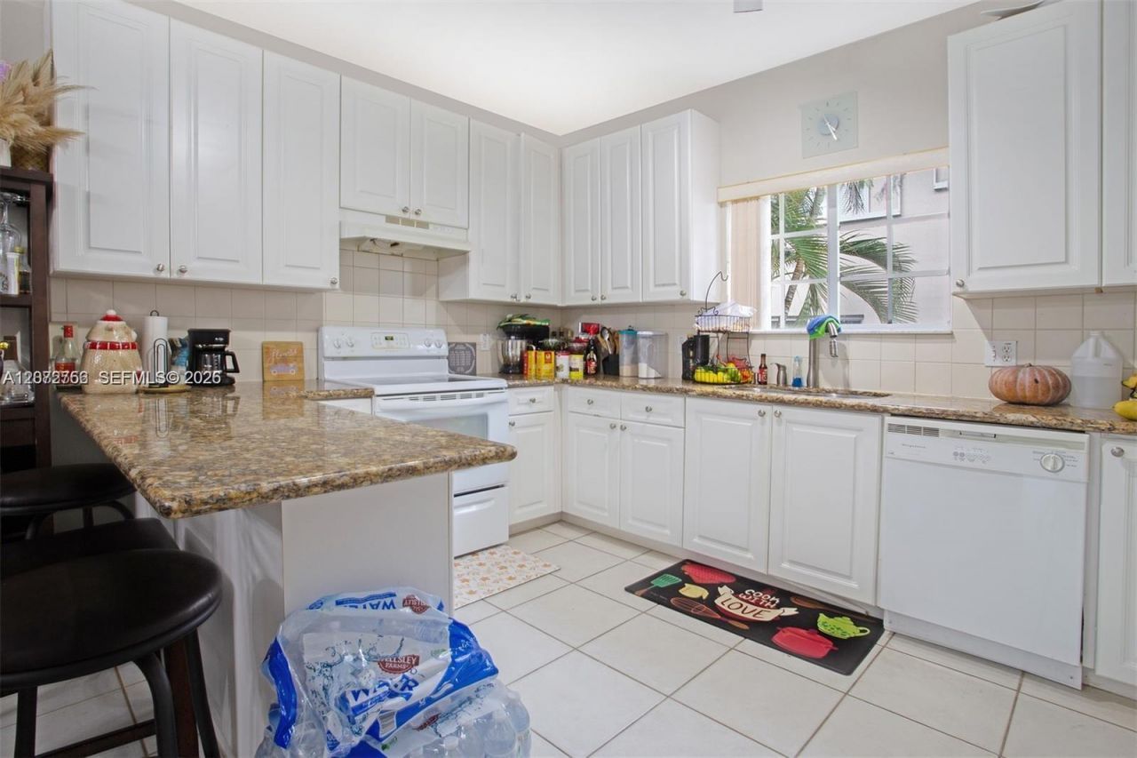 911 Hillcrest Ct, Unit 7, Hollywood, FL 33021 Photo