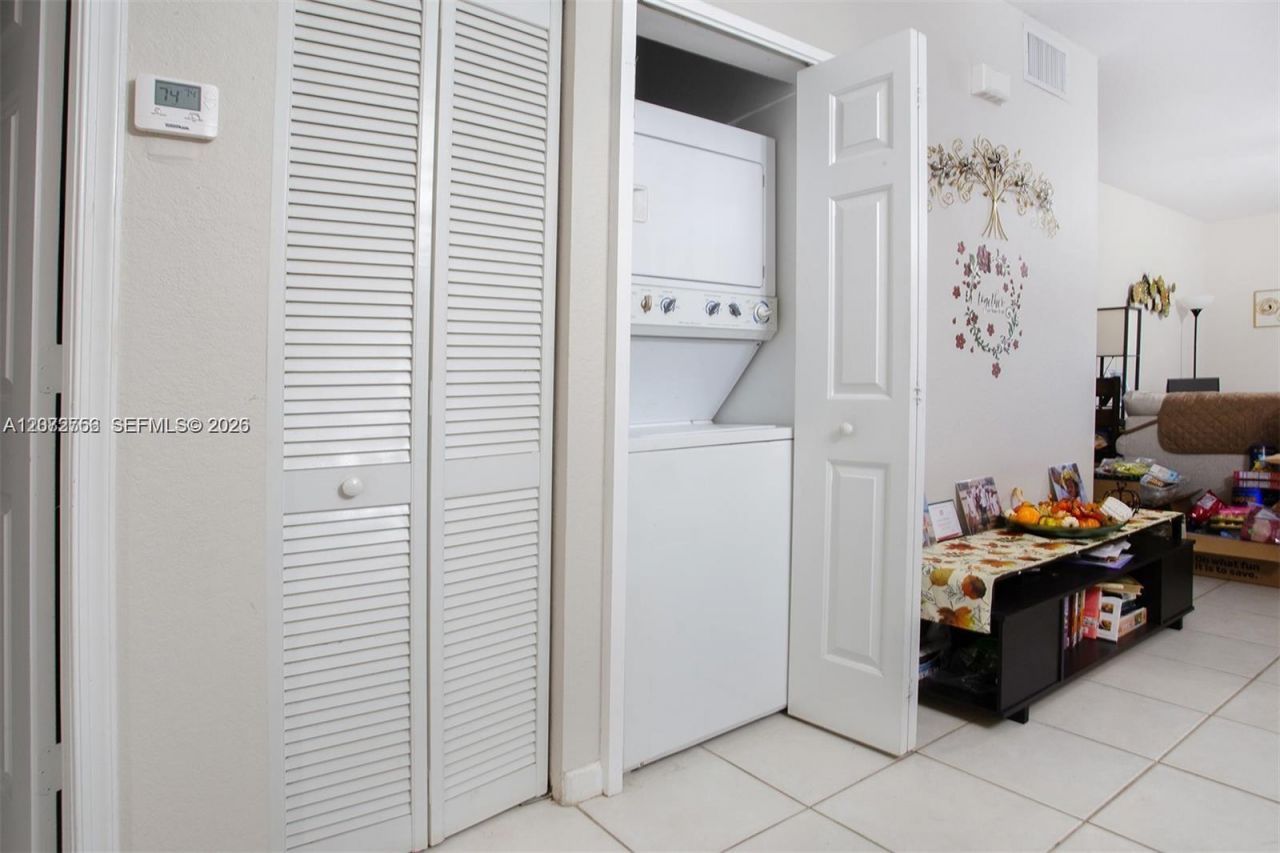 911 Hillcrest Ct, Unit 7, Hollywood, FL 33021 Photo