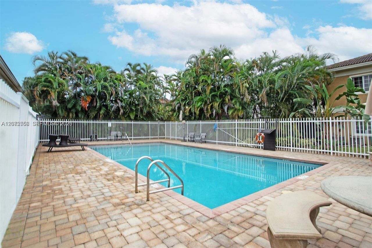 911 Hillcrest Ct, Unit 7, Hollywood, FL 33021 Photo