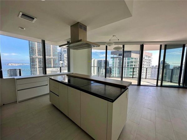 Unit 4301, Miami, FL 33131