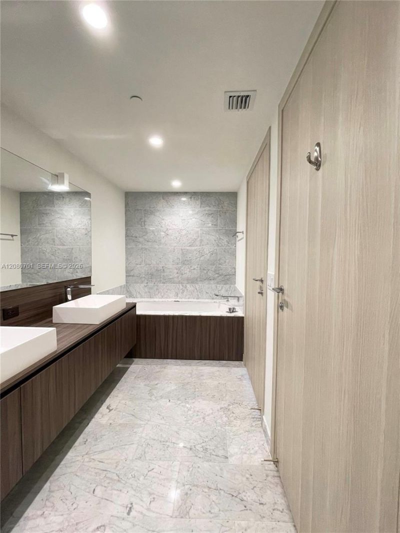 Please Call For Address, Unit 4301, Miami, FL 33131 Photo