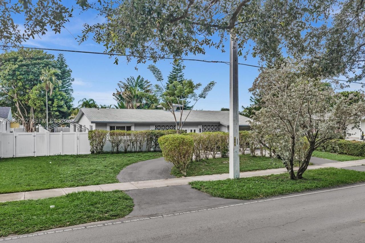 4810 Johnson St, Hollywood, FL 33021 Photo