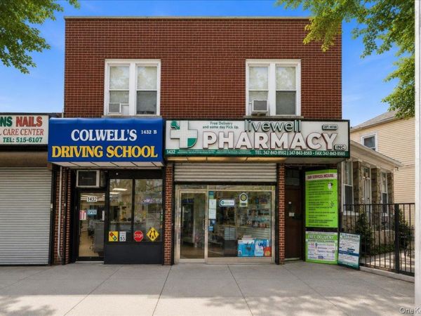 1432 Gun Hill Rd E, Bronx, NY 10469